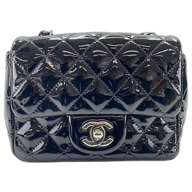 Borsa a tracolla Chanel Mini Matelassé, Black Nero