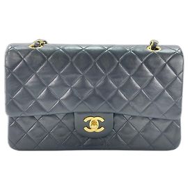 Bolsa de Ombro Chanel Matelassé Classic Flap com Corrente - Black Preto