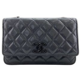 Borsa a tracolla Chanel Matelassé in nero Nero