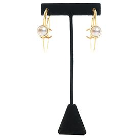 Pendientes de aro doble Chanel Gold CC chapados en oro con perlas Blanco Otro