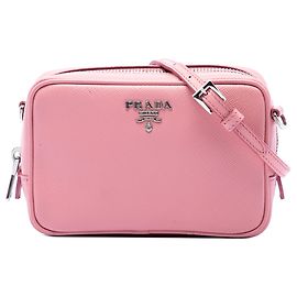 Mini sac caméra Prada Saffiano Lux rose Rose
