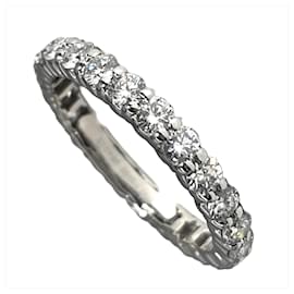Anel Harry Winston de diamante lapidação redonda com cravação em garras Prata