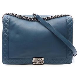 Chanel Boy Schultertasche Grün