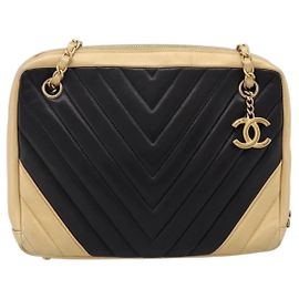 Chanel Camera Chevron Lambskin Medium Beige