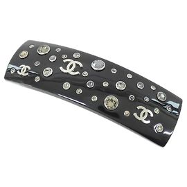 Fermi capelli Chanel Neri Nero