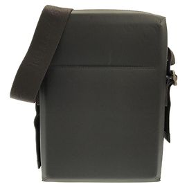 Bolsa de Ombro Bobby Monogram Glacé Louis Vuitton Marrom