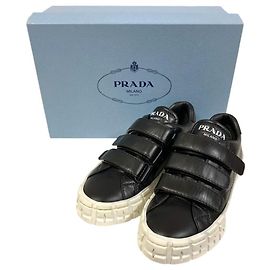 Baskets Prada en cuir avec Velcro Noir Blanc