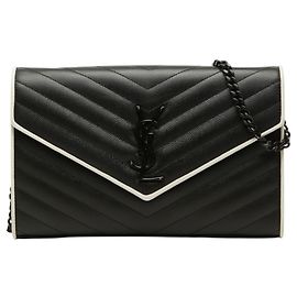 Bolsa de Ombro com Corrente Saint Laurent Cassandra Envelope Preto Branco