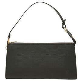 Louis Vuitton Epi Pochette Accessoires Noir