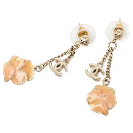 Boucles d'oreilles Chanel Gold CC plaquées or émail Camélia Drop Push Back Doré