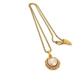 Chanel Gold-Halskette mit Kunstperle Golden