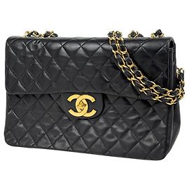 Bolsa de Ombro Chanel Matelassé Preto