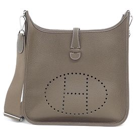 Hermès Bolso de hombro Hermes Evelyne 3 PM Gris pardo