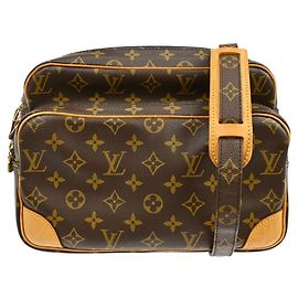 Louis Vuitton Nil Messenger Monogram Canvas 28 Marrom