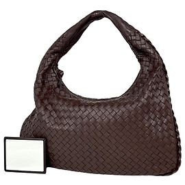 Bolsa de Ombro em Couro Intrecciato Bottega Veneta Marrom