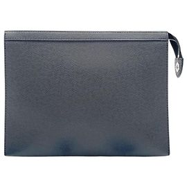 Louis Vuitton Ardoise Taiga Leather Clutch Bag Grey