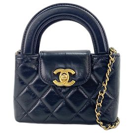 Borsa a tracolla Chanel Matelassé in nero Nero