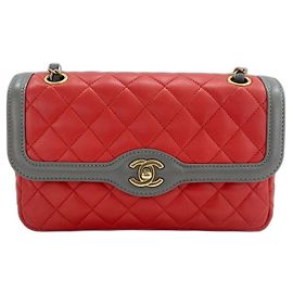 Borsa a tracolla Chanel Matelassé rossa Rosso