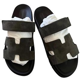 Hermès Chypre Sandalen aus Wildleder Dunkelgrün Dunkelgrün