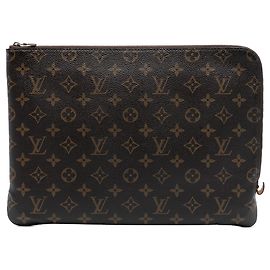 Pochette Louis Vuitton Monogram Etui Voyage MM Marron Marron