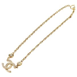 Pendente Chanel CC in metallo con cristalli D'oro