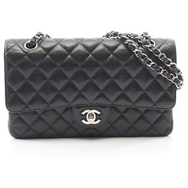 Borsa a tracolla Chanel Matelassé Double Flap Nero