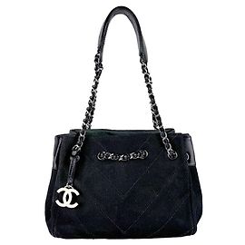 Borsa a tracolla Chanel V-Stitch in tela e pelle nera Nero