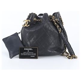 Bolsa de Ombro com Corrente em Couro Matelassé Chanel Preto