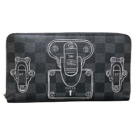 Louis Vuitton Zippy Organizer in Damier Graphite Black
