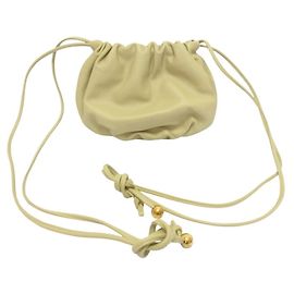 Bolsa de ombro em couro bege Bottega Veneta Bege