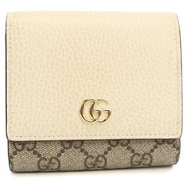Gucci Bi-Fold Wallet in Ivory Cream