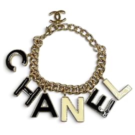 Pulseira com pingentes dourada Chanel Dourado