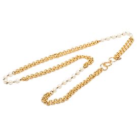 Collier Chanel à double rang de fausses perles plaqué or doré Doré