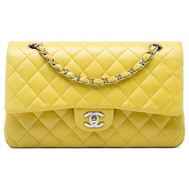 Chanel Yellow Medium Classic Lambskin Double Flap Amarelo