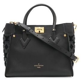 Borsa Louis Vuitton Monogram Tuftage On My Side MM Nero