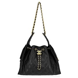 Borsa a tracolla Chanel in vitello martellato nero Nero