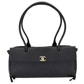 Chanel Black Leather Tote Bag Black White