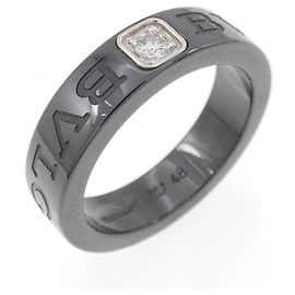 Bulgari Anel Bvlgari em Ouro Branco 18K e Cerâmica Outro