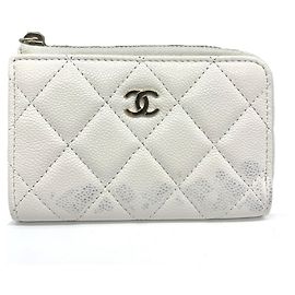 Monedero Chanel Matelassé en blanco Blanco