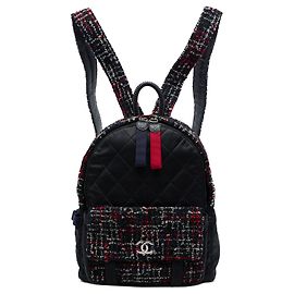 Mochila Astronaut Essentials Chanel em nylon acolchoado e tweed preto Preto