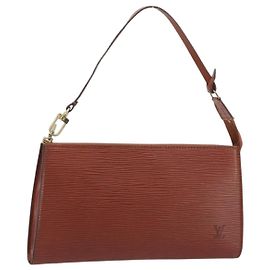 Louis Vuitton Pochette Accessoires Epi Medium Marron