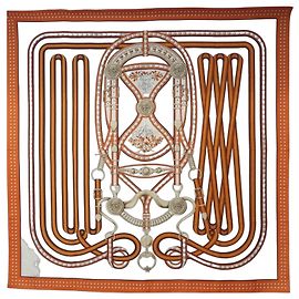 Hermès HERMES Lenço Carre 140
Grand Tralala
Cashmere Bege Outro