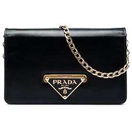 Clutch Prada Black Saffiano Vernice com fecho e corrente Preto