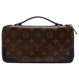 Louis Vuitton Brown Monogram Daily Organizer Brown