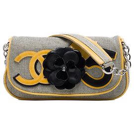 Borsa a tracolla Chanel Gray Canvas CC Camellia No. 5 Altro