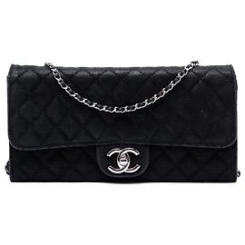 Chanel Black CC Quilted Iridescent Fabric East West Flap Noir