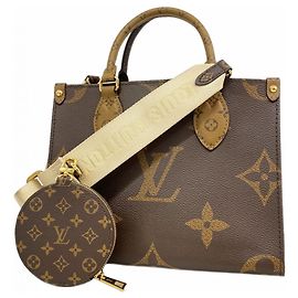 Bolsa Louis Vuitton Monogram Giant Reverse OnTheGo PM Marrom