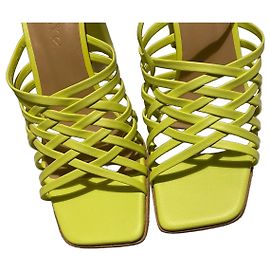 Autre Marque Freelance Neon Yellow Braided Leather Block Heel Sandals Yellow