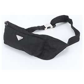 Bolsa de corpo Prada em nylon Tessuto com logótipo triangular Preto