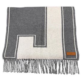 Hermès Estola Hermes Cle de H em cashmere e couro Marrom
